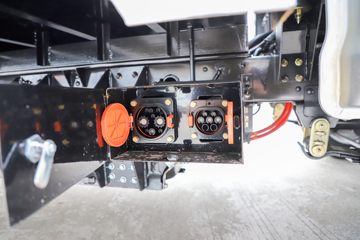 ����ɷ� EV180 3.5T 3.99�׵��Ŵ��綯��դʽ΢��53.58kWhͼƬ