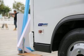 智蓝EX&nbsp;电动载货车外观图片