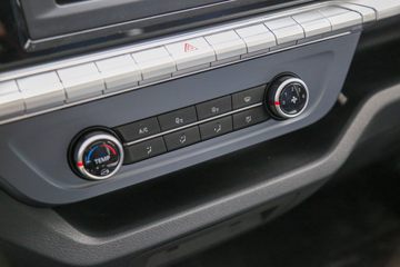 ŷ���� ����EX 4.5T 3.8�׵��Ŵ��綯��ʽС��77kWhͼƬ