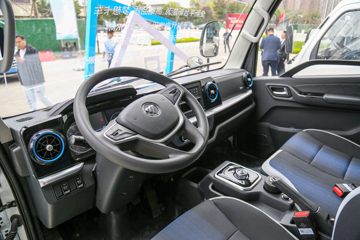 ŷ���� ����EX 4.5T 3.8�׵��Ŵ��綯��ʽС��77kWhͼƬ