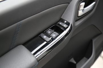 ŷ���� ����EX 4.5T 3.8�׵��Ŵ��綯��ʽС��77kWhͼƬ