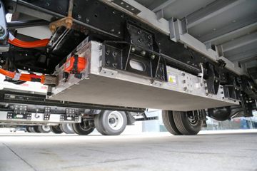 ŷ���� ����EX 4.5T 3.8�׵��Ŵ��綯��ʽС��77kWhͼƬ