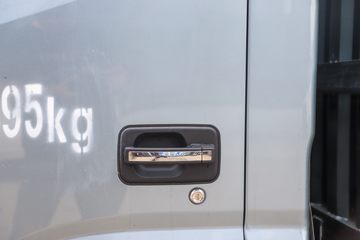 ���� ����L3 150���� 3.8�׵�����ʽ�ῨͼƬ