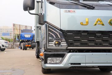 ���� ����L3 150���� 3.8�׵�����ʽ�ῨͼƬ