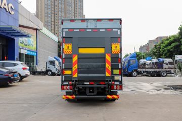 ���� ����L3 150���� 3.8�׵�����ʽ�ῨͼƬ