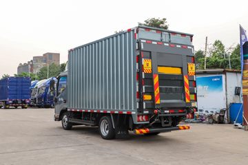 ���� ����L3 150���� 3.8�׵�����ʽ�ῨͼƬ