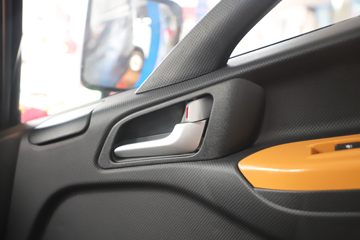 ���� ����L3 150���� 3.8�׵�����ʽ�ῨͼƬ