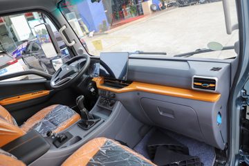 ���� ����L3 150���� 3.8�׵�����ʽ�ῨͼƬ