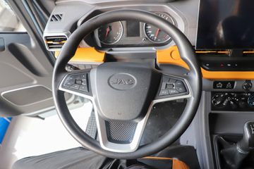 ���� ����L3 150���� 3.8�׵�����ʽ�ῨͼƬ