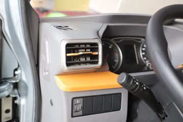 ���� ����L3 150���� 3.8�׵�����ʽ�ῨͼƬ