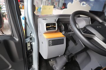 ���� ����L3 150���� 3.8�׵�����ʽ�ῨͼƬ