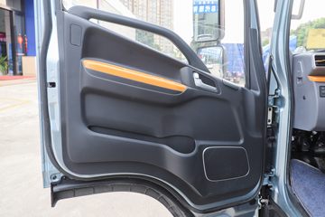 ���� ����L3 150���� 3.8�׵�����ʽ�ῨͼƬ