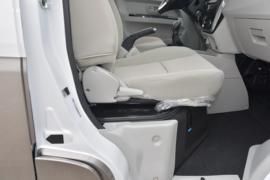 新海狮X30L&nbsp;VAN/轻客驾驶室图片