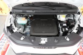 黄金仓&nbsp;电动封闭厢货外观图片