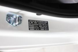 黄金仓&nbsp;电动封闭厢货驾驶室图片