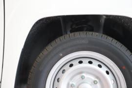 黄金仓&nbsp;电动封闭厢货底盘图片