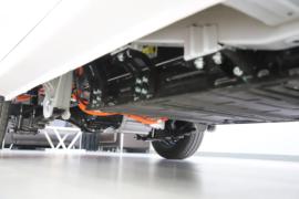 黄金仓&nbsp;电动封闭厢货底盘图片