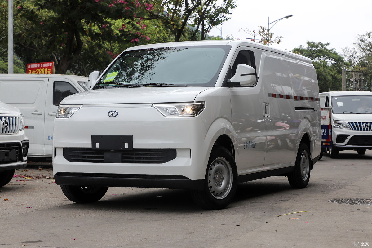 瑞驰EC75 2025款 智行超充版先锋型Ⅰ 2座 纯电动封闭货车 赣锋52.16kWh