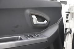 智蓝汽车 智蓝精灵E7 5.395米纯电动封闭货车38.64kWh
