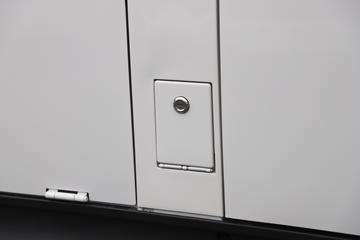 ͼ��ŵ Ǯ��� 4.995�״��綯��ջ��� ��γ41.86kWhͼƬ