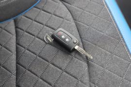 钱多多&nbsp;电动封闭厢货驾驶室图片