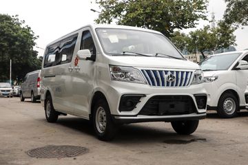 长安 睿行EM80Ⅱ 2023款 舒适型 6座 4.805米纯电动对开门轻客41.932kWh