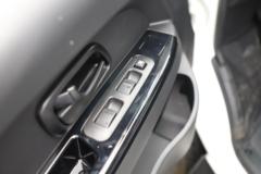 金杯 金卡S3 2024款 舒适型 1.6L 123马力 汽油 2.6米双栏板微卡(JKC1032S6X2)