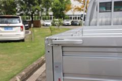 金杯 T5L 2024款 舒适型 1.6L 123马力 汽油 3.6米单排栏板微卡(JKC1034D6L2)