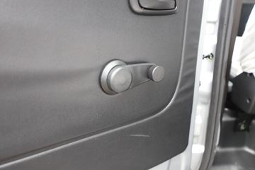 ��Դ���� ��S6 ��׼�� 2L 130���� CNG 3��˫������΢��(JKC1034S6X2CNG)ͼƬ