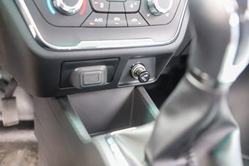 ��Դ���� ��S6 ��׼�� 2L 130���� CNG 3��˫������΢��(JKC1034S6X2CNG)ͼƬ