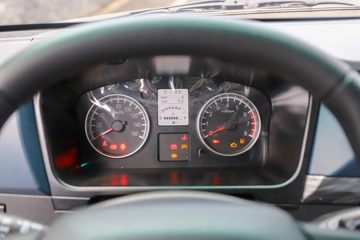 ��Դ���� ��S6 ��׼�� 2L 130���� CNG 3��˫������΢��(JKC1034S6X2CNG)ͼƬ