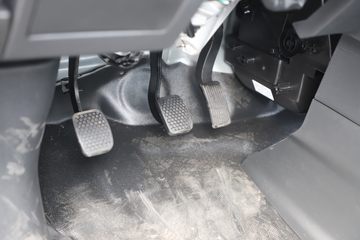 ��Դ���� ��S6 ��׼�� 2L 130���� CNG 3��˫������΢��(JKC1034S6X2CNG)ͼƬ