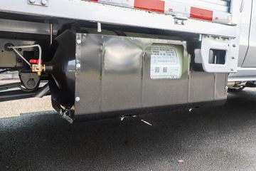 ��Դ���� ��S6 ��׼�� 2L 130���� CNG 3��˫������΢��(JKC1034S6X2CNG)ͼƬ