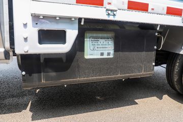 ��Դ���� ��S6 ��׼�� 2L 130���� CNG 3��˫������΢��(JKC1034S6X2CNG)ͼƬ