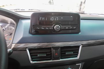 ��Դ���� ��S6 ��׼�� 2L 130���� CNG 3.855�׵�������΢��(JKC1034D6X2CNG)ͼƬ