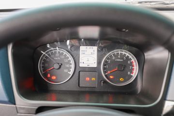 ��Դ���� ��S6 ��׼�� 2L 130���� CNG 3.855�׵�������΢��(JKC1034D6X2CNG)ͼƬ