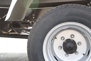 Դ S6 ׼ 2L 130 CNG 3.855׵΢(JKC1034D6X2CNG)ͼƬ