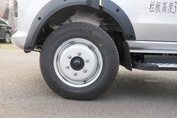 Դ S6 ׼ 2L 130 CNG 3.855׵΢(JKC1034D6X2CNG)ͼƬ