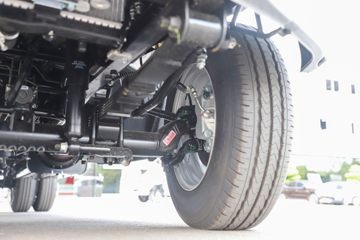 Դ S6 ׼ 2L 130 CNG 3.855׵΢(JKC1034D6X2CNG)ͼƬ