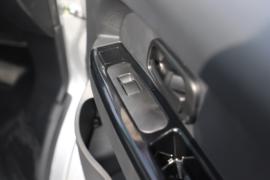 金卡S3&nbsp;载货车驾驶室                                               图片