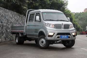 金杯 T5L 2024款 舒适型 1.6L 123马力 汽油 2.85米双排栏板微卡(JKC1034S6L2)