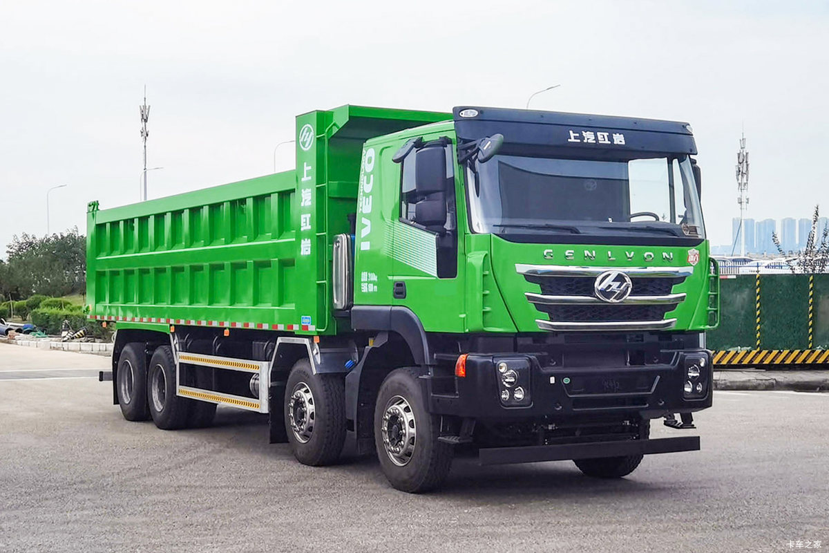 上汽红岩 杰狮C6 重载版 520马力 8X4 8米自卸车