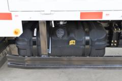飞碟HV5 4.5T 4.15米单排插电式增程混合动力仓栅式轻卡(FD5040CCYW17SHEV-1)41.6kWh