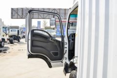 陕汽商用车 德龙G1 137马力 4.18米单排厢式轻卡(法士特6档)(SX5041XXYNP6331)