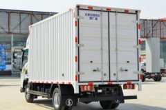 陕汽商用车 德龙G1 137马力 4.18米单排厢式轻卡(法士特6档)(SX5041XXYNP6331)