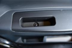 陕汽商用车 德龙G1 155马力 4X2 4.06米冷藏车(SX5041XLCNP6331)