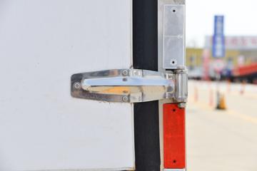 �������ó� ����G1 155���� 4X2 4.06����س�ͼƬ