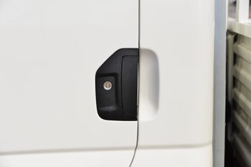 �ɵ�EF3 4.3T 4.01�׵��Ŵ��綯����С��(FD1044D66BEV-2)55.7kWhͼƬ