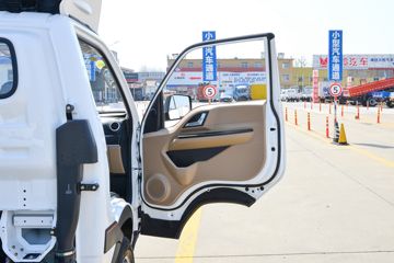 �������� ��R 1.6L 122���� ���� 3.7�׵�����ʽ΢��(YTQ5031XXYPHQ331)ͼƬ