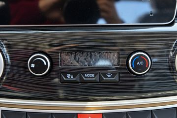 �������� ��R 1.6L 122���� ���� 3.7�׵�����ʽ΢��(YTQ5031XXYPHQ331)ͼƬ